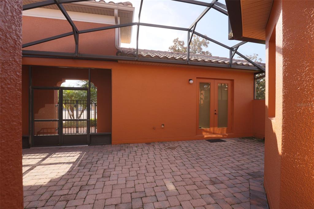 Screened Court Yard