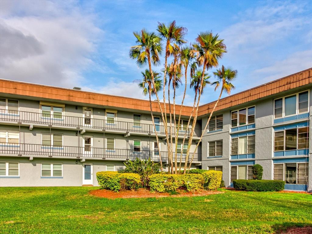 Property for sale at 333 LAKE HOWARD DR NW UNIT 314D, WINTER HAVEN, FL, 33880