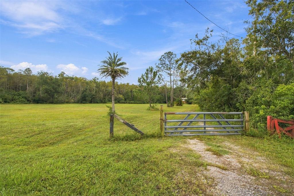 Property for sale at 19135 N DALE MABRY HIGHWAY, LUTZ, FL, 33548