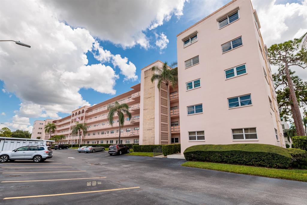 Property for sale at 5623 80TH STREET N UNIT 504, ST PETERSBURG, FL, 33709