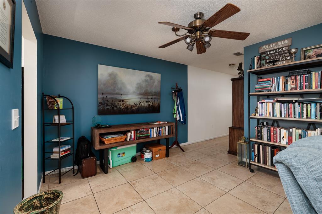 Property for sale at 5623 80TH STREET N UNIT 504, ST PETERSBURG, FL, 33709