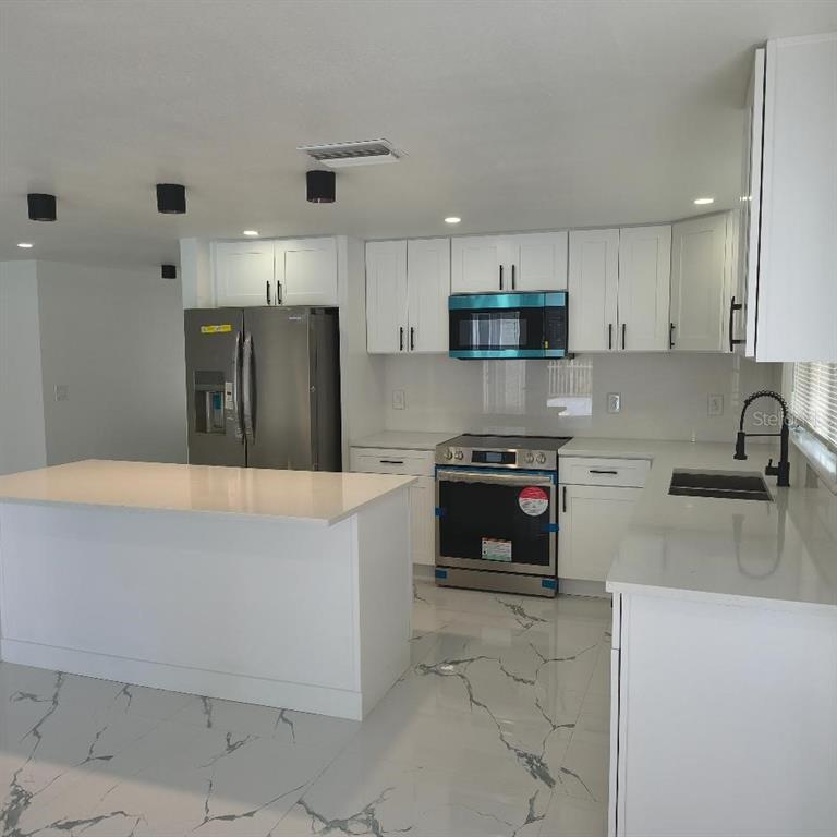 Property for sale at 7019 FOUNTAIN AVENUE, TAMPA, FL, 33634