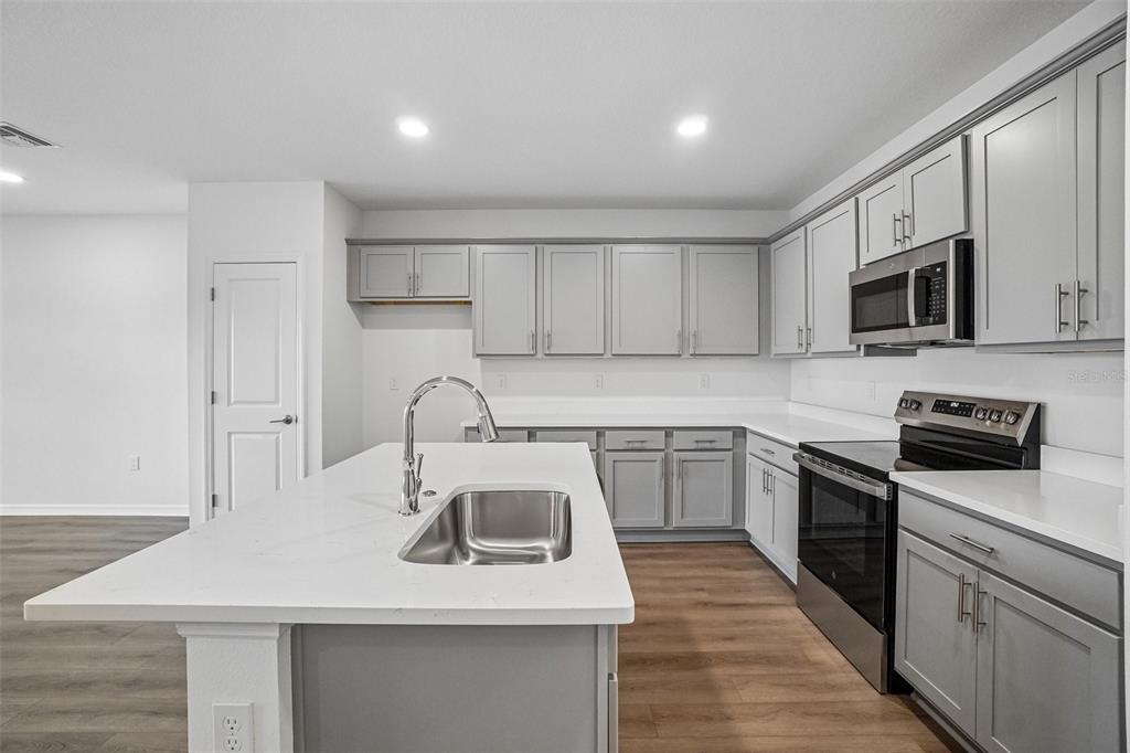 Property for sale at 6868 HOLCOMBE DOWN DRIVE, ZEPHYRHILLS, FL, 33541