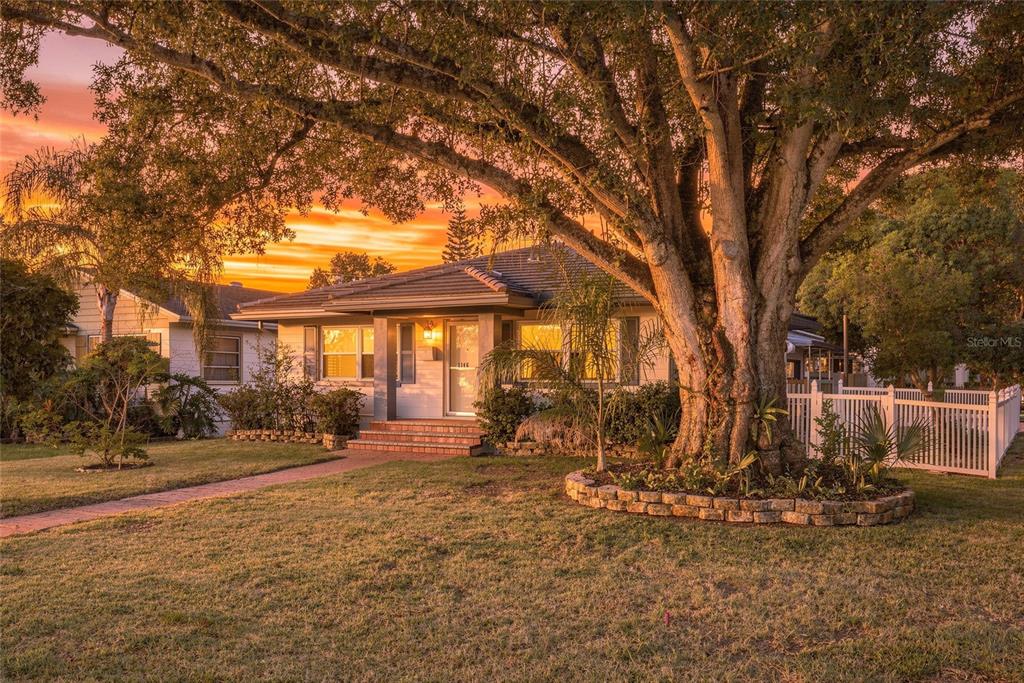 Property for sale at 1146 30TH AVENUE N, ST PETERSBURG, FL, 33704