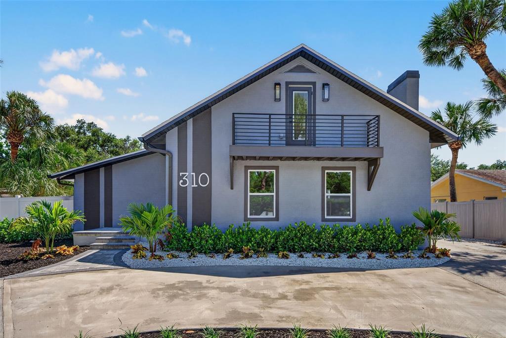 Modern Graphic for address on the home