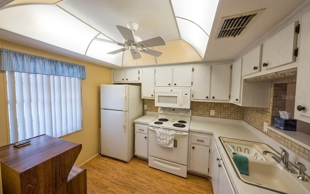Property for sale at 601 N HERCULES AVENUE UNIT 1205, CLEARWATER, FL, 33765