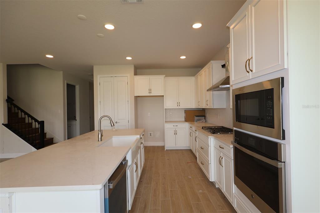 Property for sale at 3174 WOLF LAKE AVENUE, APOPKA, FL, 32712