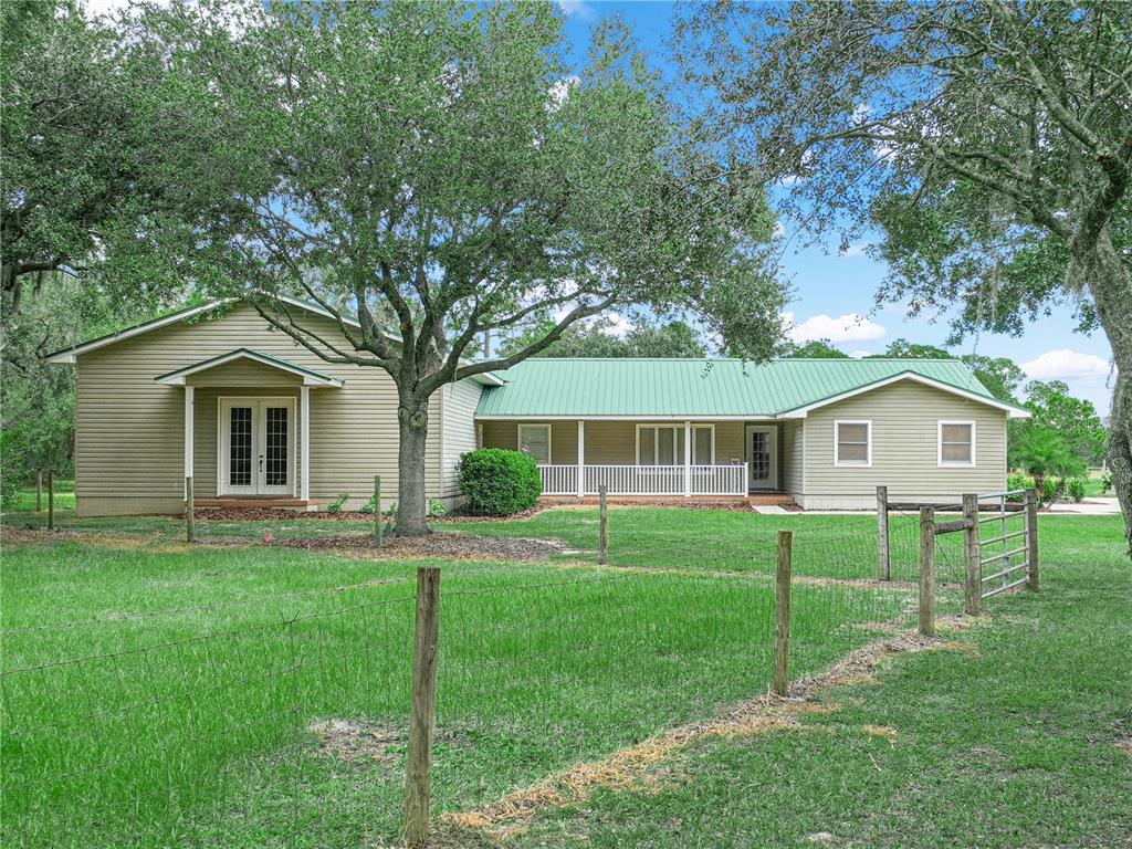 Property for sale at 3963 MAMMOTH GROVE ROAD, LAKE WALES, FL, 33898