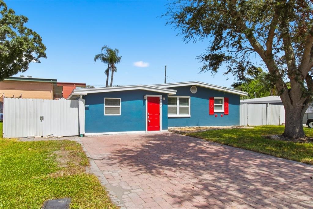 Property for sale at 6563 65TH AVENUE N, PINELLAS PARK, FL, 33781