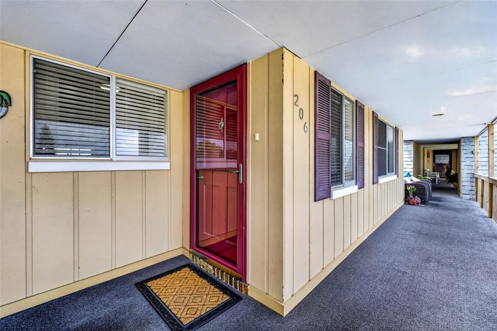 Property for sale at 1008 APOLLO BEACH BOULEVARD UNIT 206, APOLLO BEACH, FL, 33572