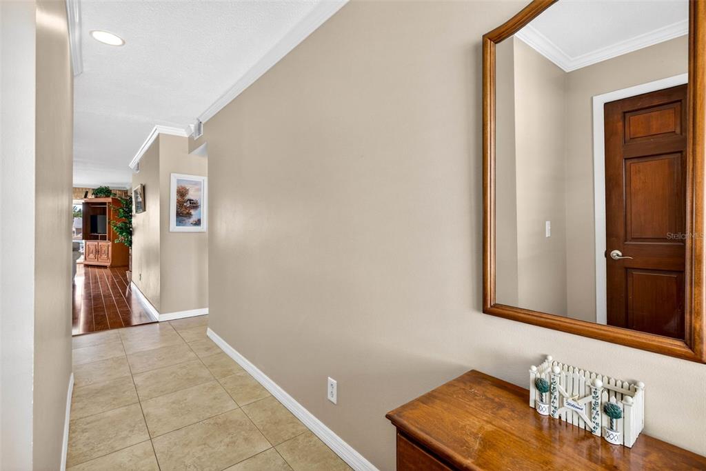 Property for sale at 1008 APOLLO BEACH BOULEVARD UNIT 206, APOLLO BEACH, FL, 33572