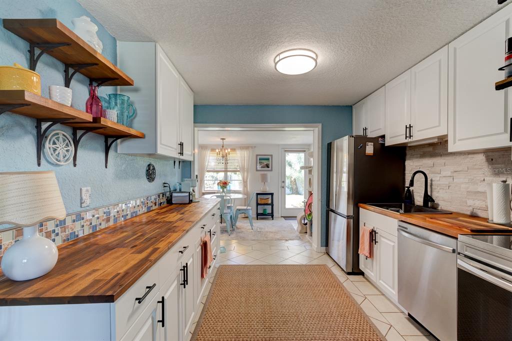 Property for sale at 14 TROPICAL DRIVE, ORMOND BEACH, FL, 32176