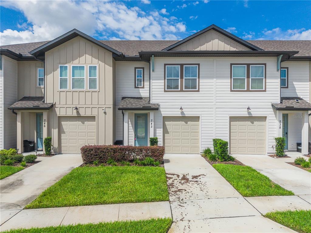 Property for sale at 742 LONGBOAT DRIVE, DAVENPORT, FL, 33896