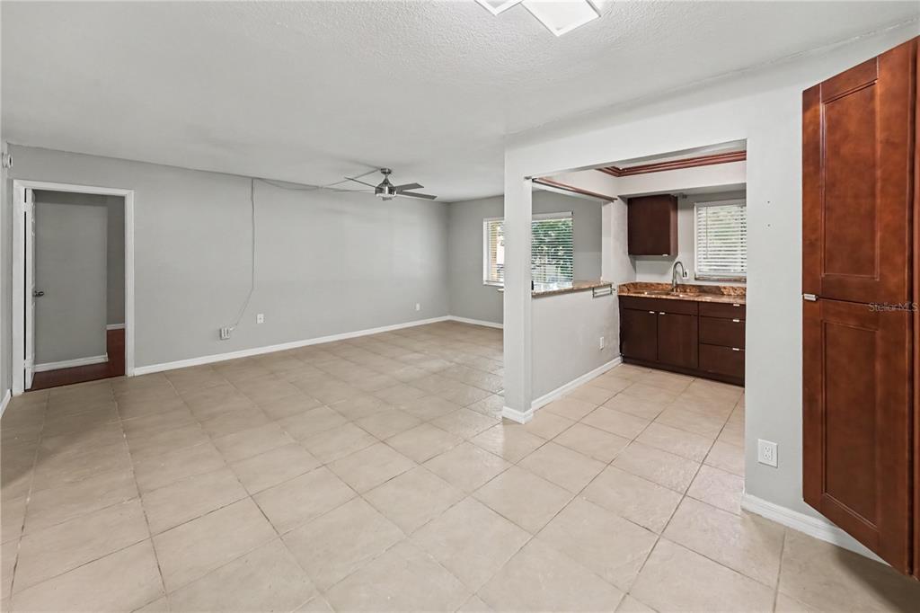 Property for sale at 4450 40TH AVENUE N UNIT D12, ST PETERSBURG, FL, 33714