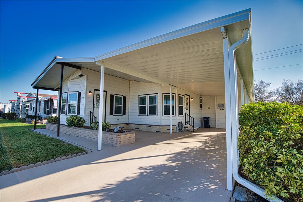 Property for sale at 424 TARDE LOGO CIRCLE, NORTH PORT, FL, 34287