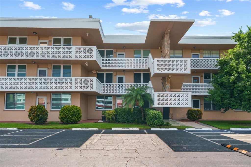 Property for sale at 5095 BAY STREET NE UNIT 114, ST PETERSBURG, FL, 33703