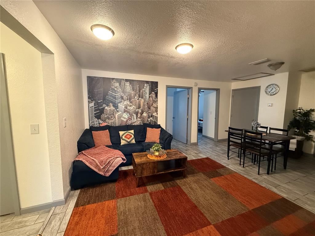 911 living room