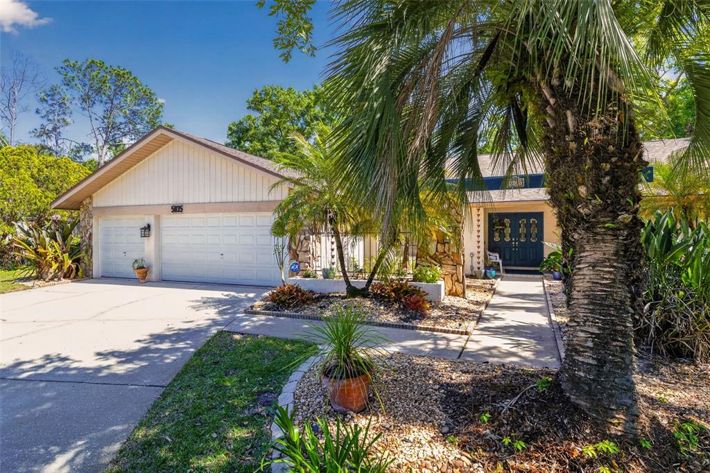 Property for sale at 5035 BARROWE DRIVE, TAMPA, FL, 33624