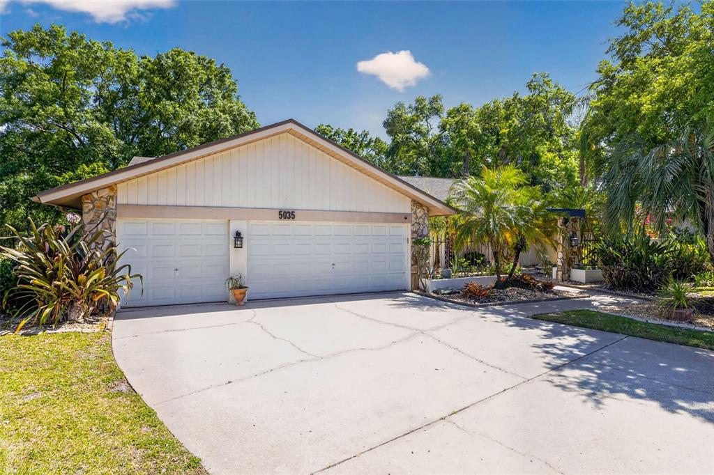 Property for sale at 5035 BARROWE DRIVE, TAMPA, FL, 33624