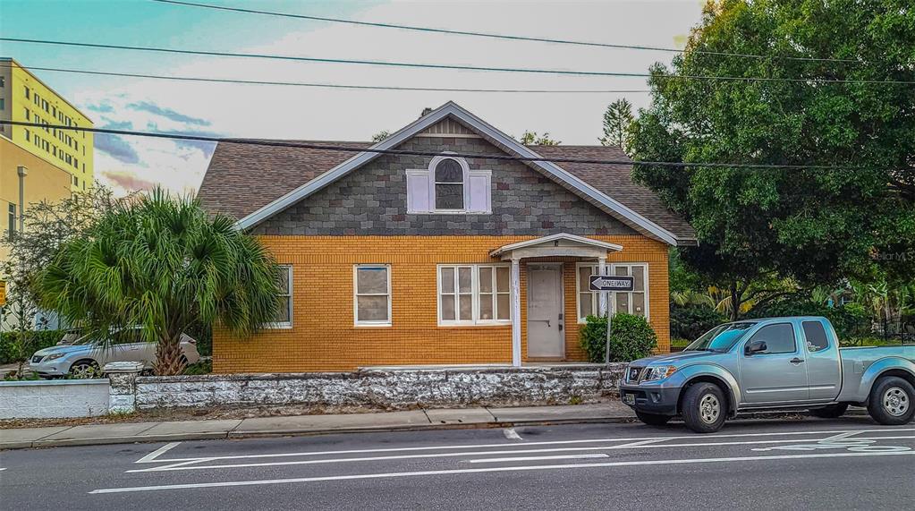Property for sale at 852 4TH AVENUE N, ST PETERSBURG, FL, 33701