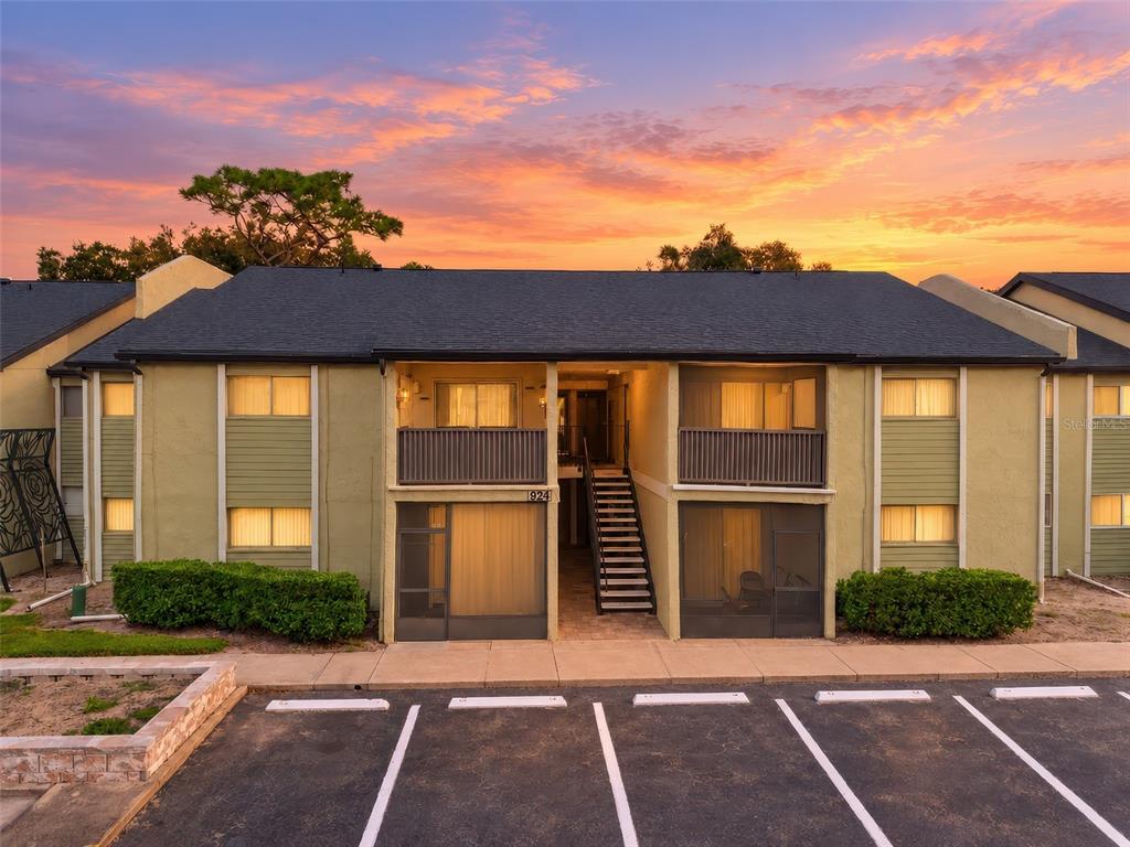 Property for sale at 924 LAKE DESTINY RD UNIT F, ALTAMONTE SPRINGS, FL, 32714