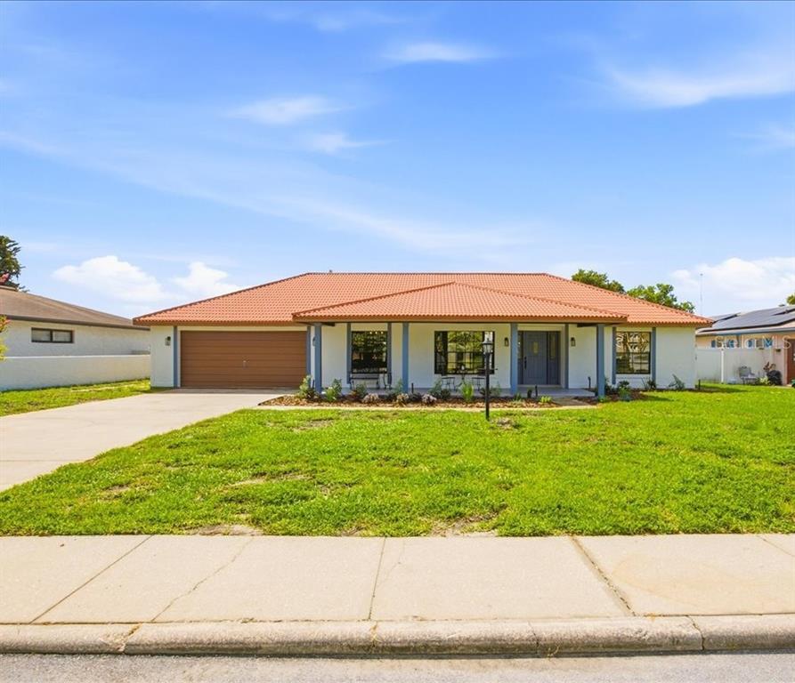 Property for sale at 2004 LEISURE DRIVE, WINTER HAVEN, FL, 33881