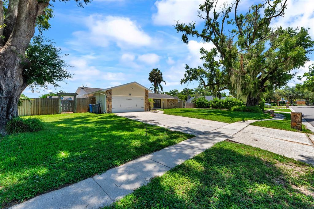 Property for sale at 13603 WESTSHIRE DRIVE, TAMPA, FL, 33618