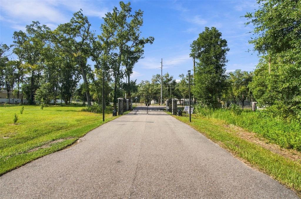 Property for sale at 867 SUNSET LANE, LUTZ, FL, 33549