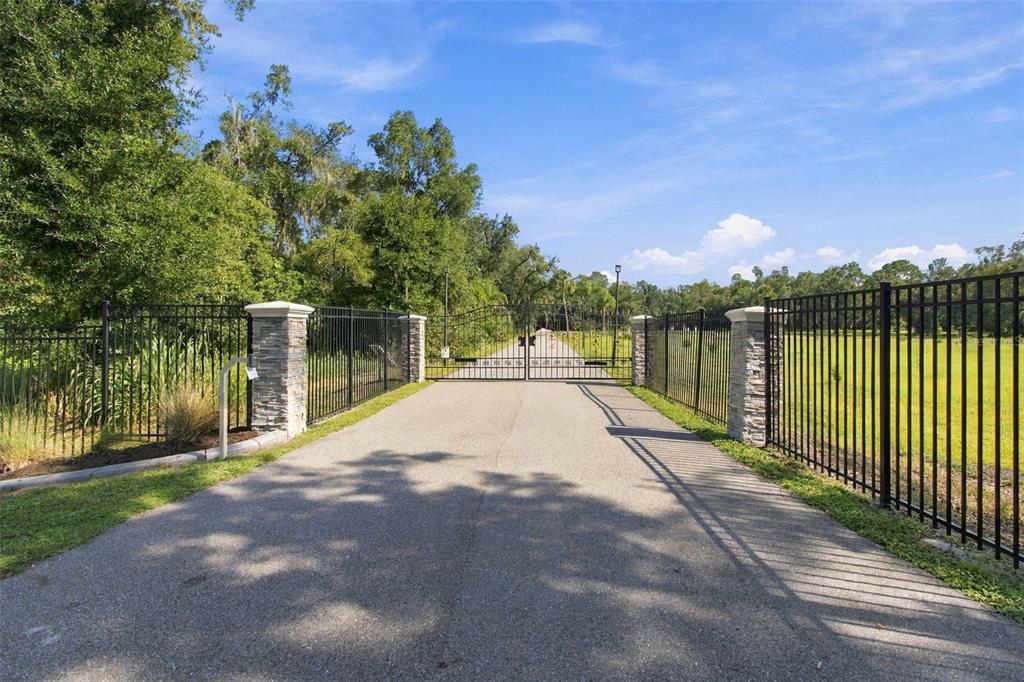 Property for sale at 867 SUNSET LANE, LUTZ, FL, 33549
