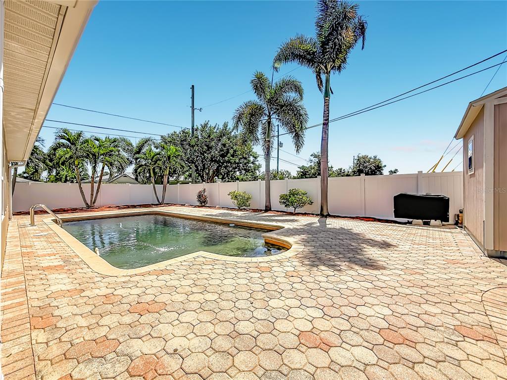 Property for sale at 6414 24TH AVENUE N, ST PETERSBURG, FL, 33710