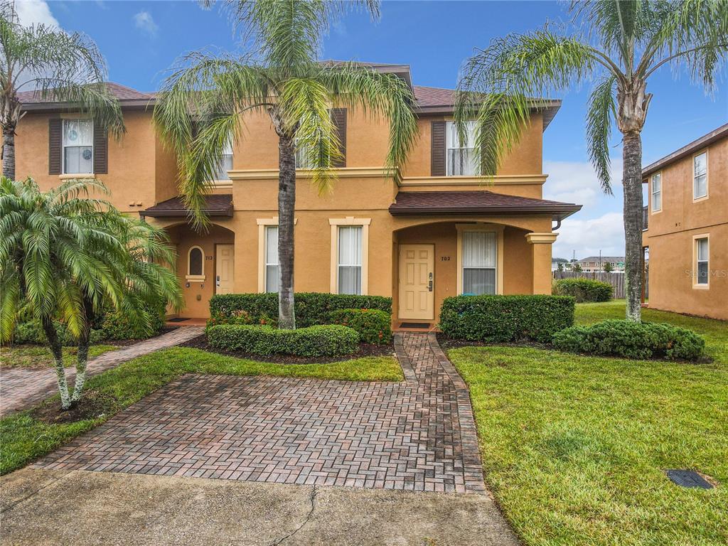 Property for sale at 702 CALABRIA AVE, DAVENPORT, FL, 33897