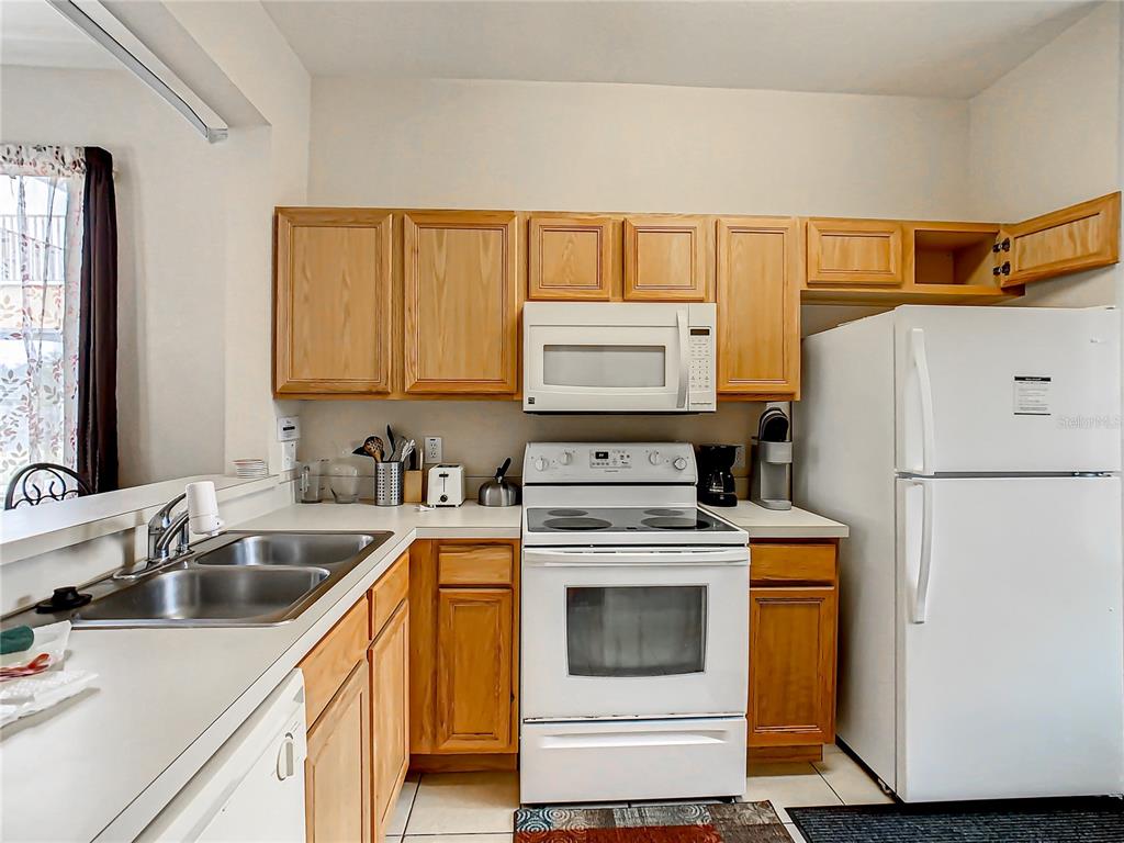 Property for sale at 702 CALABRIA AVE, DAVENPORT, FL, 33897