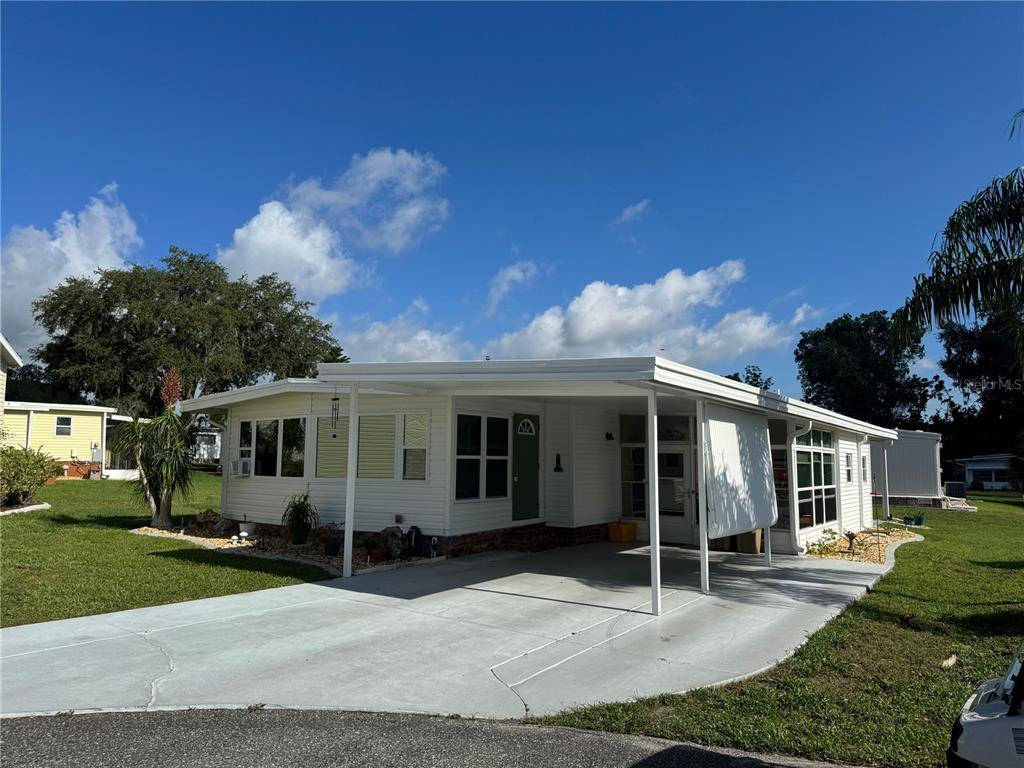 Property for sale at 102 TANGELO COVE, LEESBURG, FL, 34748