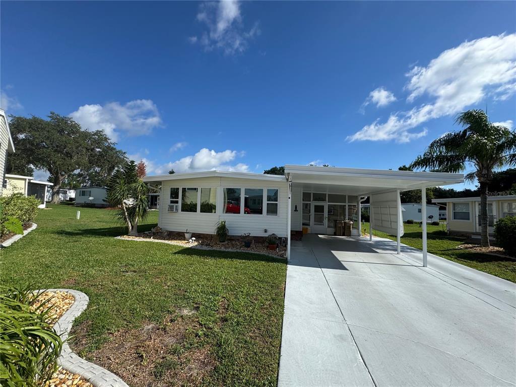 Property for sale at 102 TANGELO COVE, LEESBURG, FL, 34748