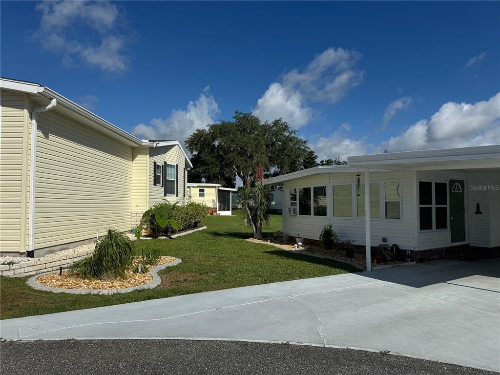 Property for sale at 102 TANGELO COVE, LEESBURG, FL, 34748