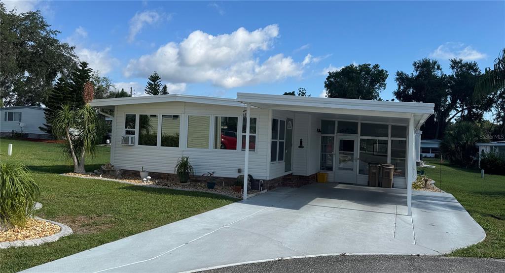Property for sale at 102 TANGELO COVE, LEESBURG, FL, 34748