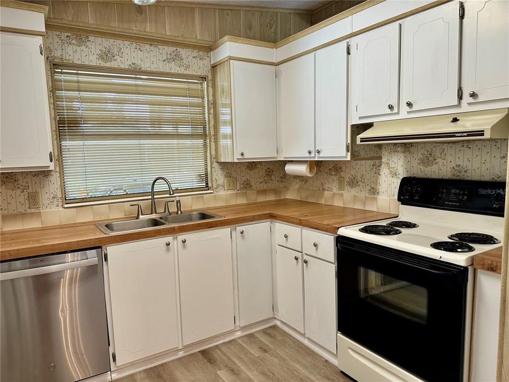 Property for sale at 322 BASS COURT, OLDSMAR, FL, 34677