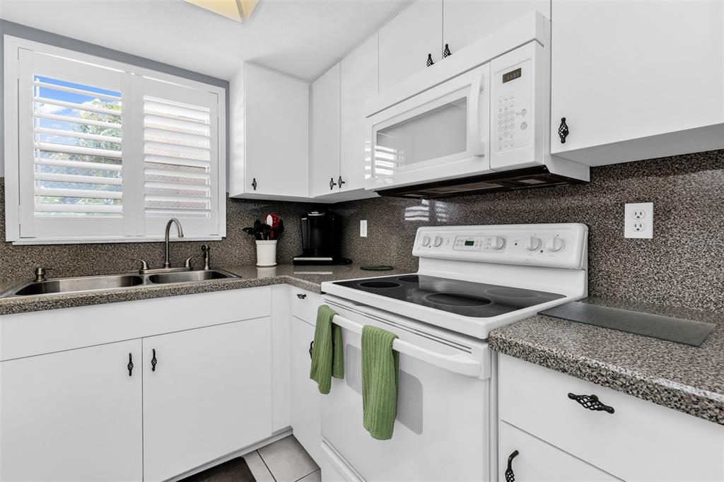 Property for sale at 1730 MANASOTA BEACH ROAD UNIT 115, ENGLEWOOD, FL, 34223