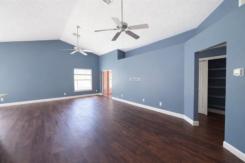 Property for sale at 551 LAKE CHARLES DRIVE, DAVENPORT, FL, 33837
