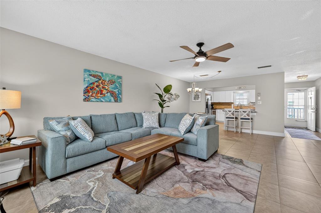 Property for sale at 1706 BELLEAIR FOREST DRIVE UNIT 220, BELLEAIR, FL, 33756