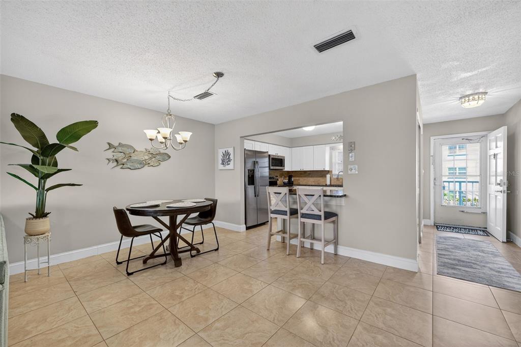 Property for sale at 1706 BELLEAIR FOREST DRIVE UNIT 220, BELLEAIR, FL, 33756