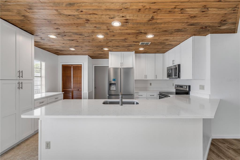 Property for sale at 1870 QUEEN PALM DRIVE, EDGEWATER, FL, 32141