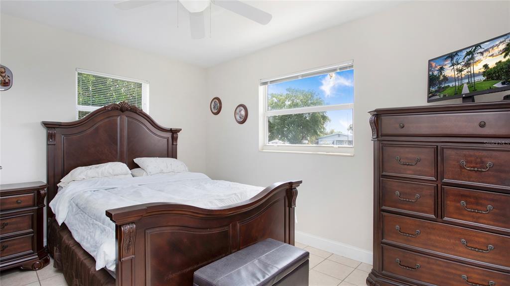 Main bedroom with Dual closets