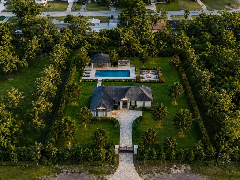Property for sale at 11496 74TH AVENUE, SEMINOLE, FL, 33772
