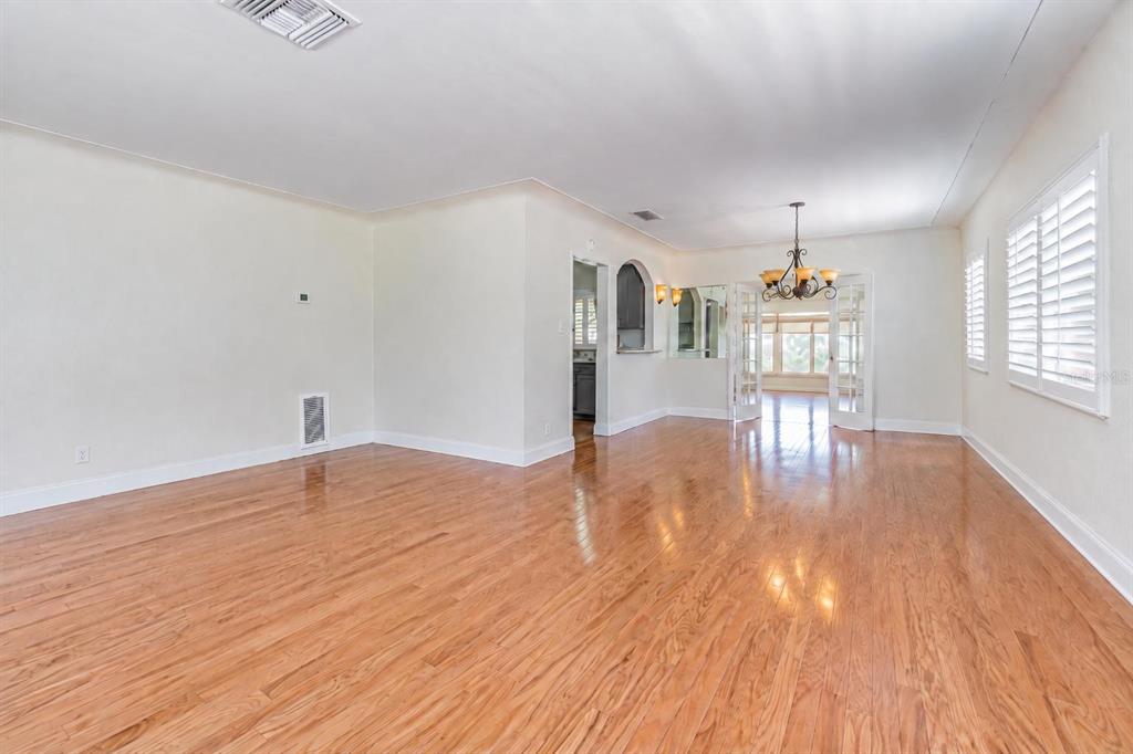 Property for sale at 243 SNELL ISLE BOULEVARD NE, ST PETERSBURG, FL, 33704