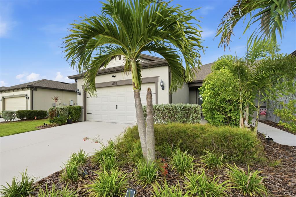 Property for sale at 6352 MOORING LINE CIRCLE, APOLLO BEACH, FL, 33572
