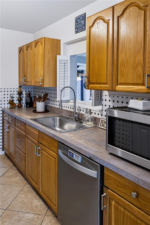 SOLID OAK CABINETS WITH STAINLESS STEEL PULLS