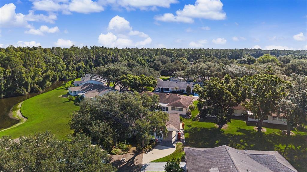 Property for sale at 1905 HANSON COURT UNIT 305, SUN CITY CENTER, FL, 33573