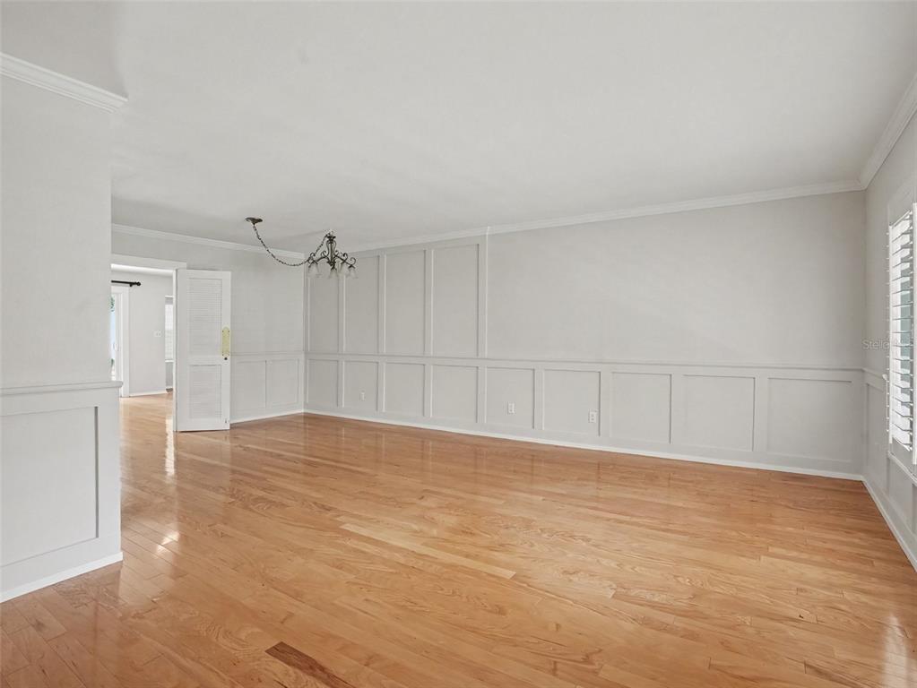 Property for sale at 520 LAUREL LANE, LAKELAND, FL, 33813