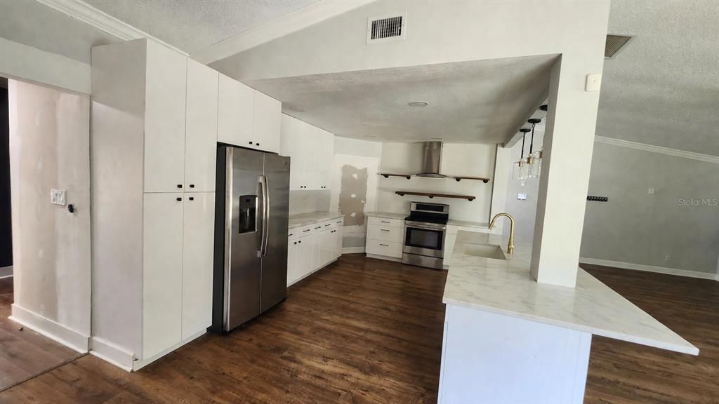 Property for sale at 1076 SWEET TREE COURT, APOPKA, FL, 32712